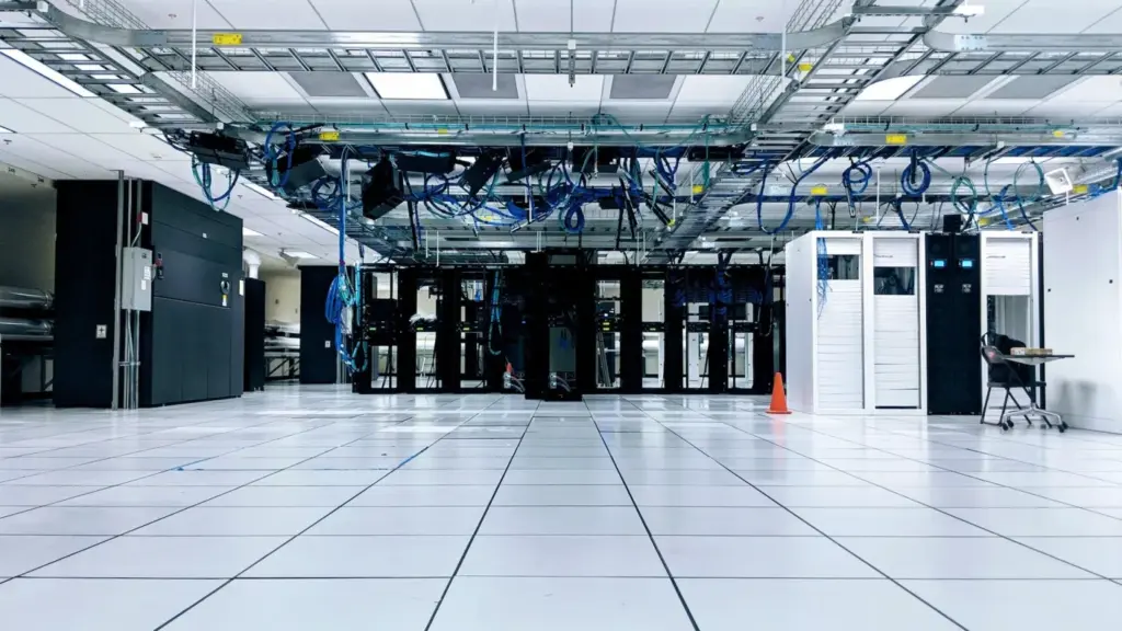 WhatsApp Server Architecture